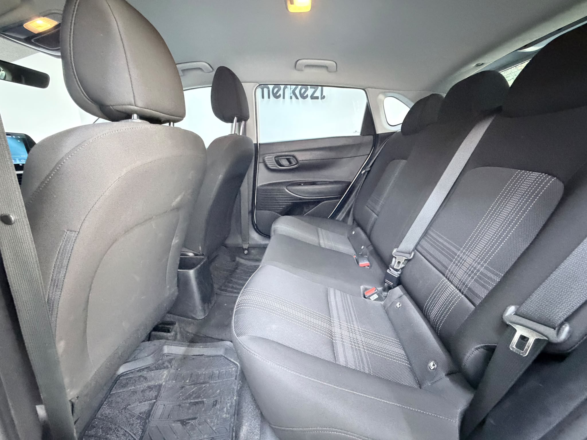 HYUNDAI i20 6